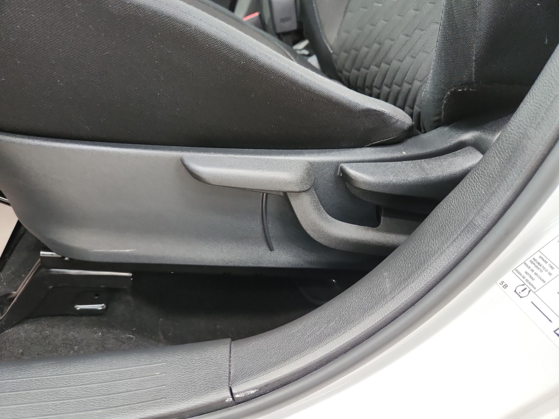 2025 Nissan KICKS ADVANCE 1.6 LTS CVT 25