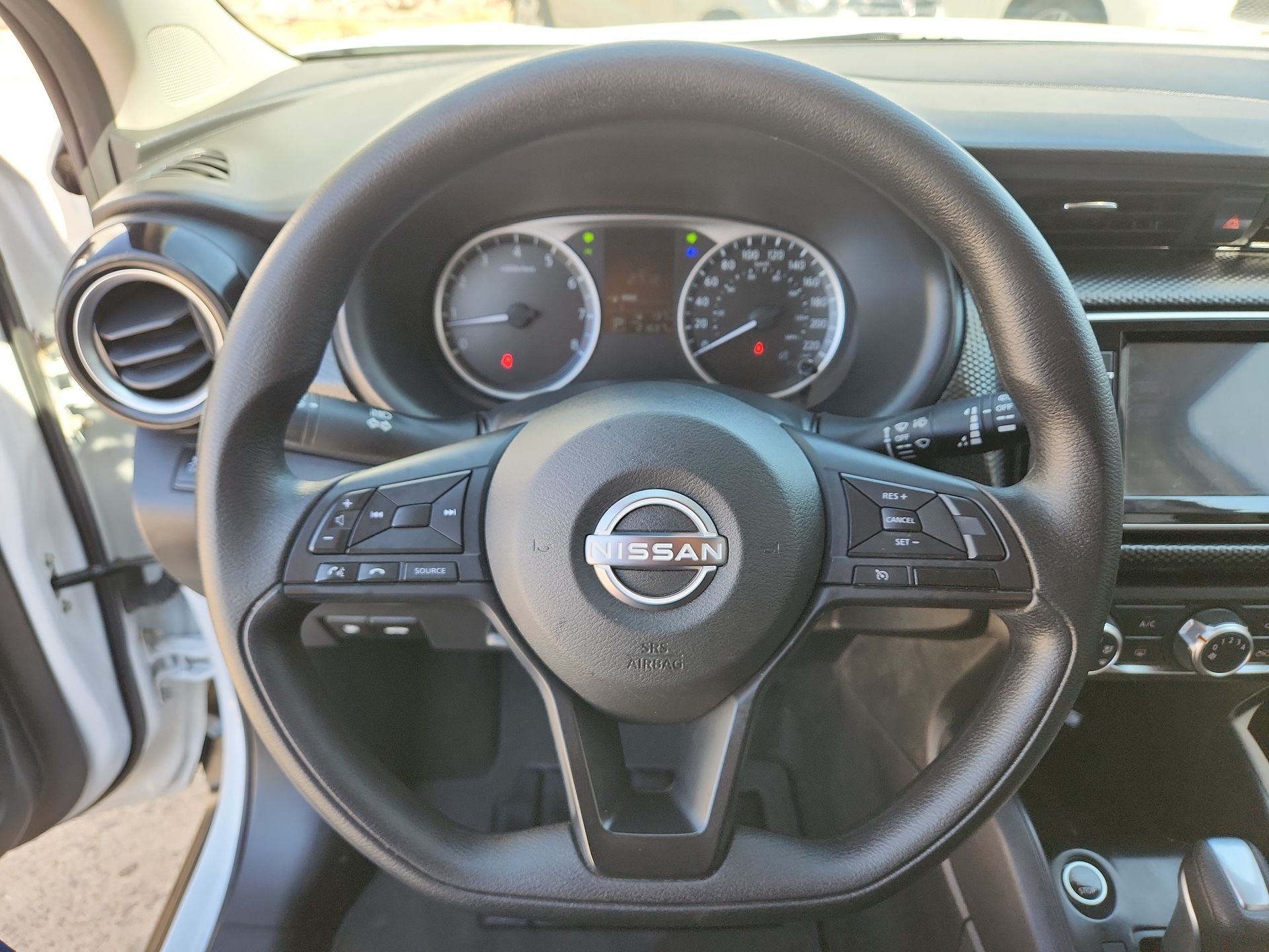 2025 Nissan KICKS ADVANCE 1.6 LTS CVT 25