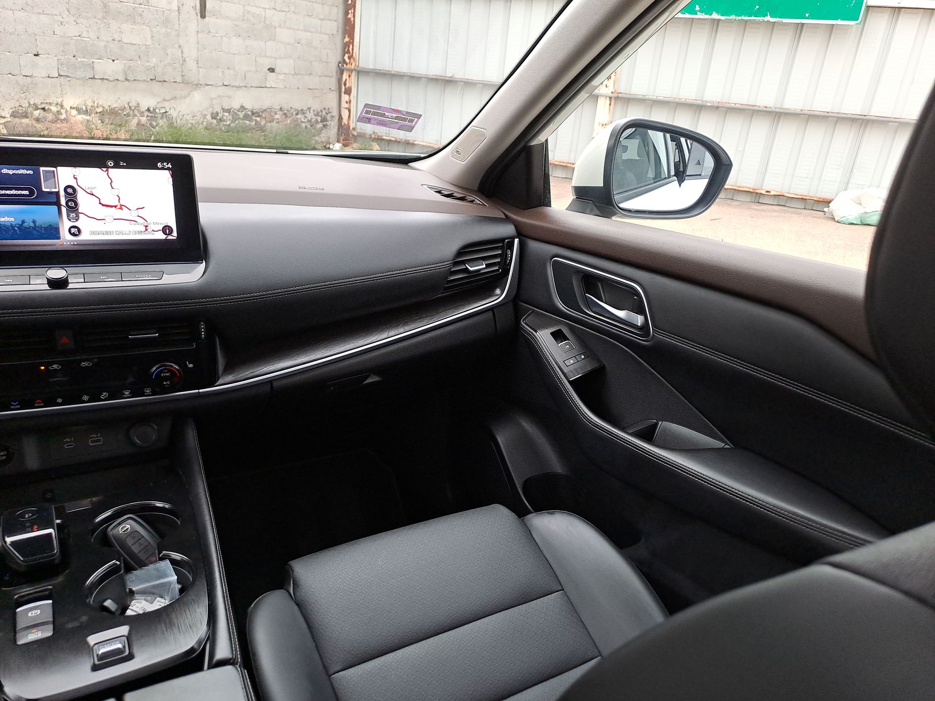 2025 Nissan X-TRAIL PLATINUM E-POWER 2 ROW 25