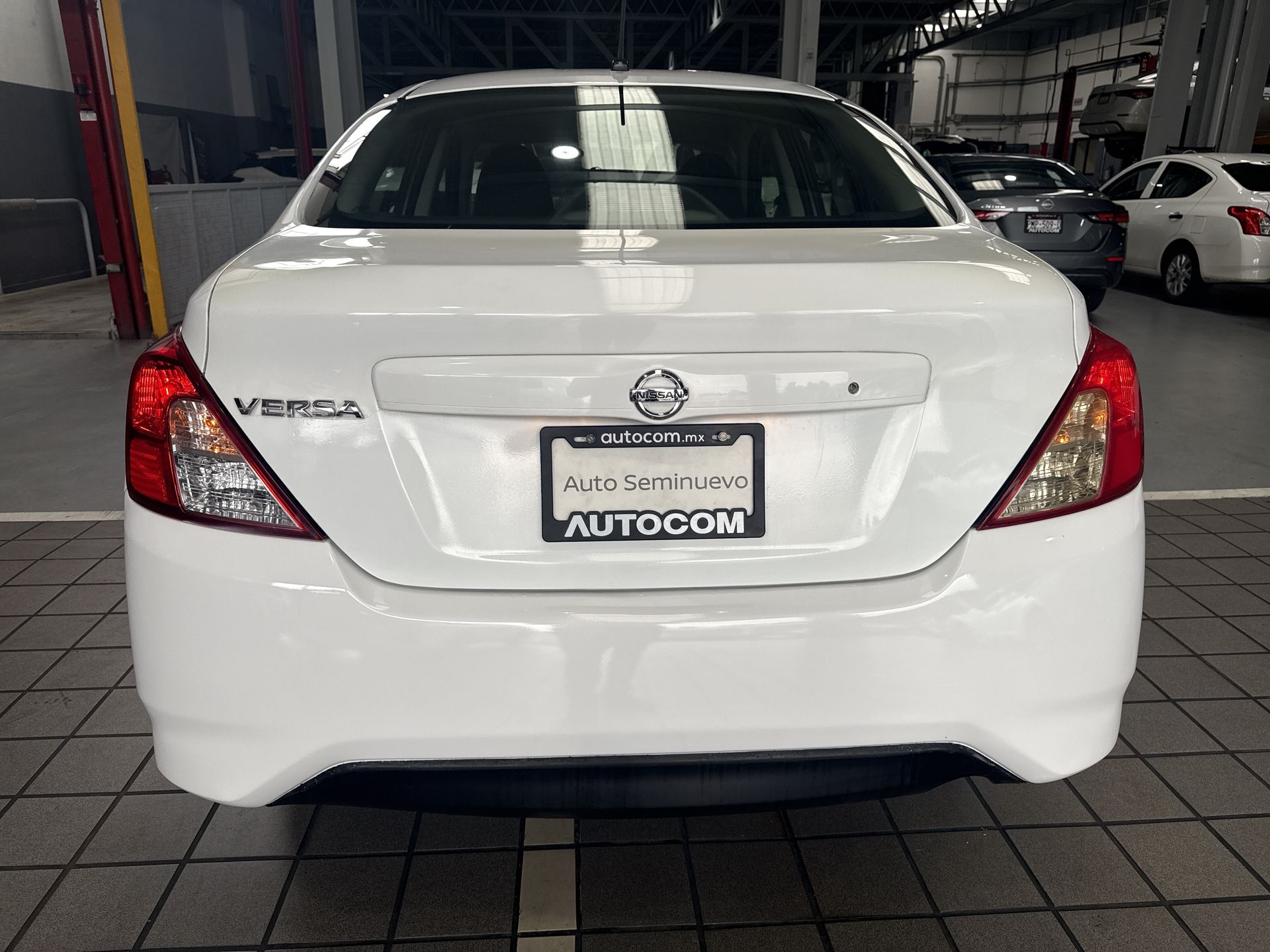 2020 Nissan VERSA MT AC 1.6L