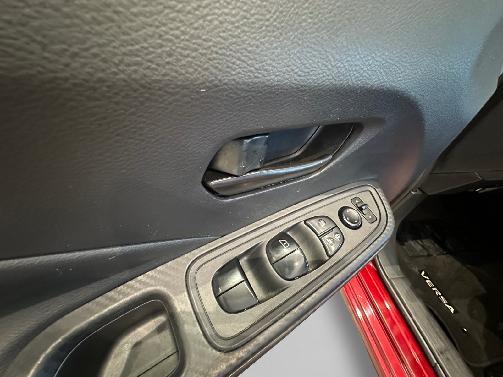 2024 Nissan VERSA SENSE MT 24
