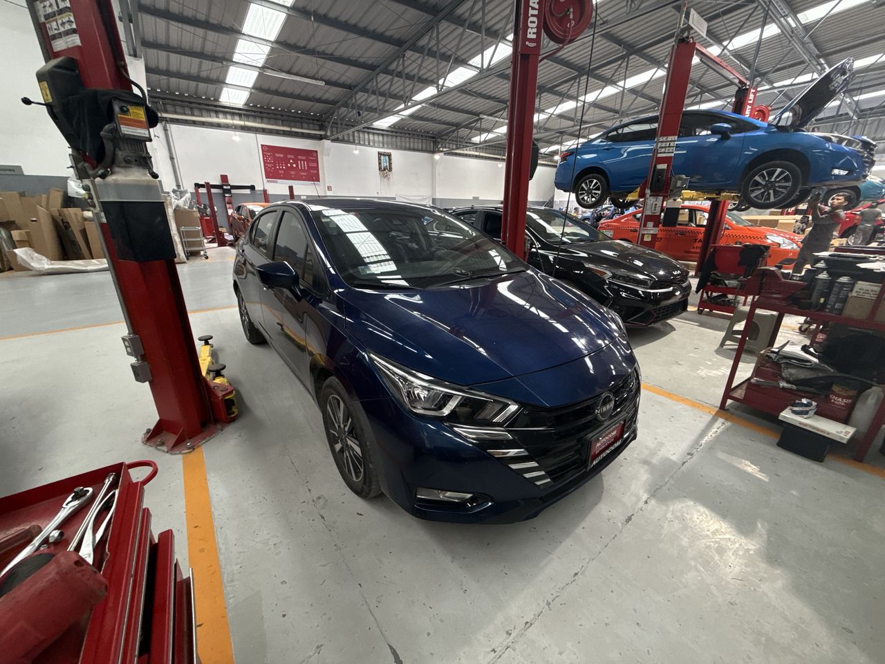 2023 Nissan VERSA ADVANCE MT 23