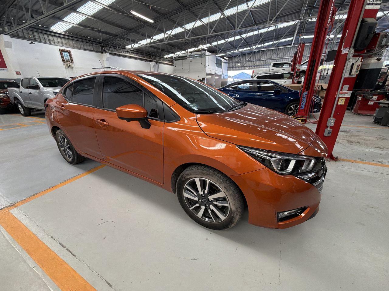 2023 Nissan VERSA ADVANCE MT 23