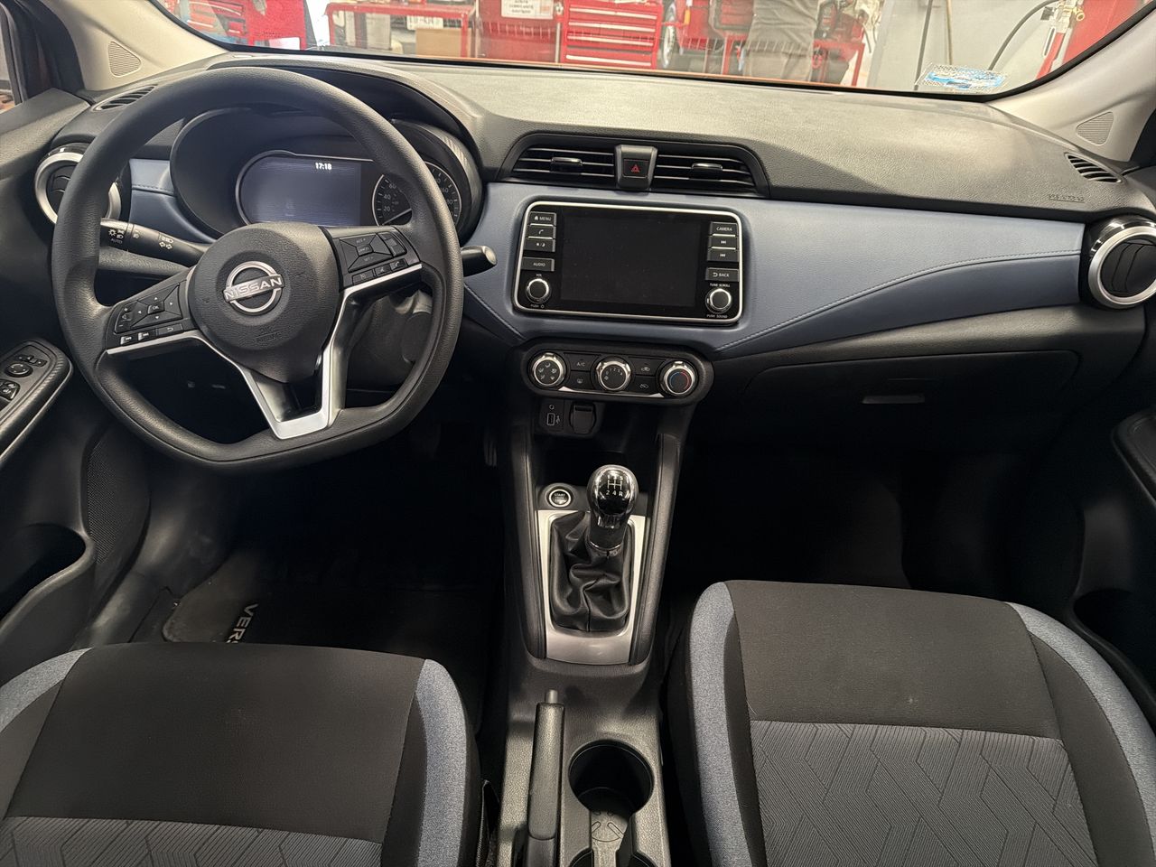 2023 Nissan VERSA ADVANCE MT 23