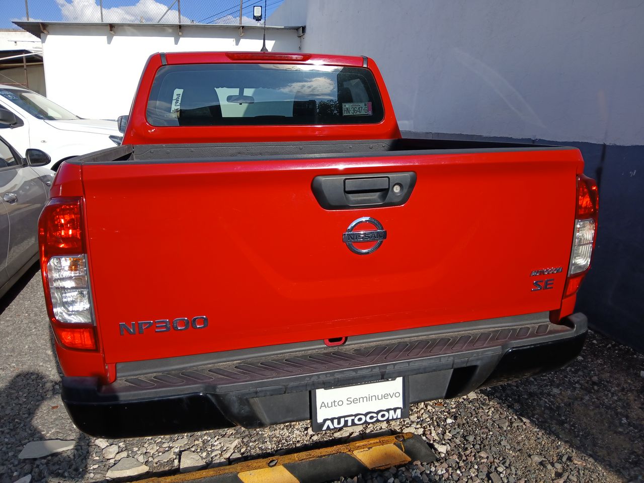 2020 Nissan NP300 DOBLE CABINA NP300 DOBLE CABINA SE TM AC PAQ SEG 6VEL.
