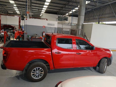 2020 Nissan NP300 DOBLE CABINA NP300 DOBLE CABINA SE TM AC PAQ SEG 6VEL.