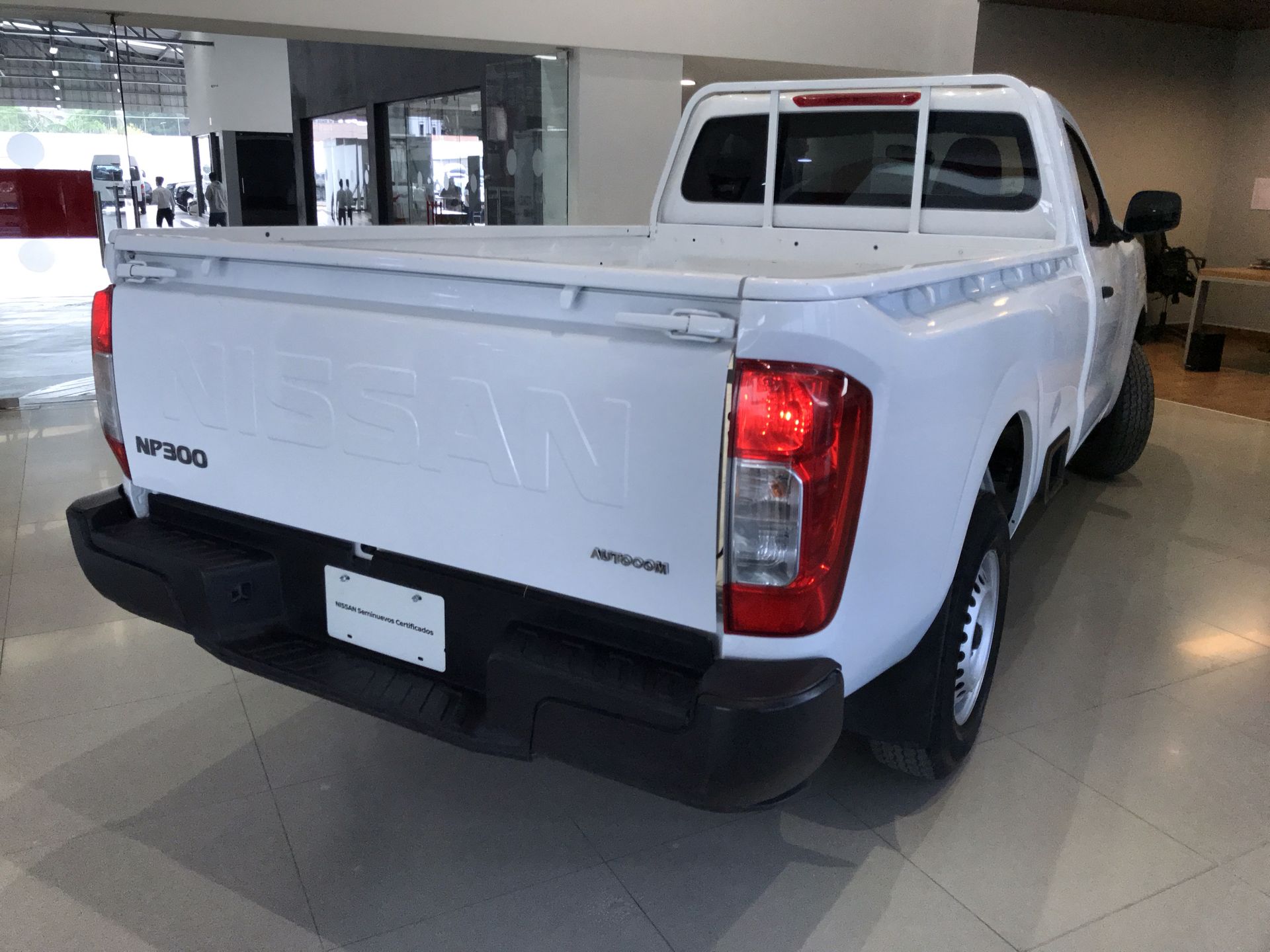 2024 Nissan NP300 NP300 CHASIS TM AC 24