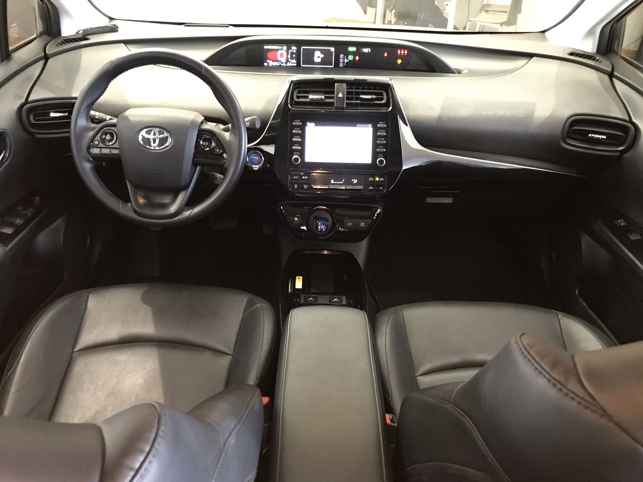 2020 Toyota PRIUS PREMIUM