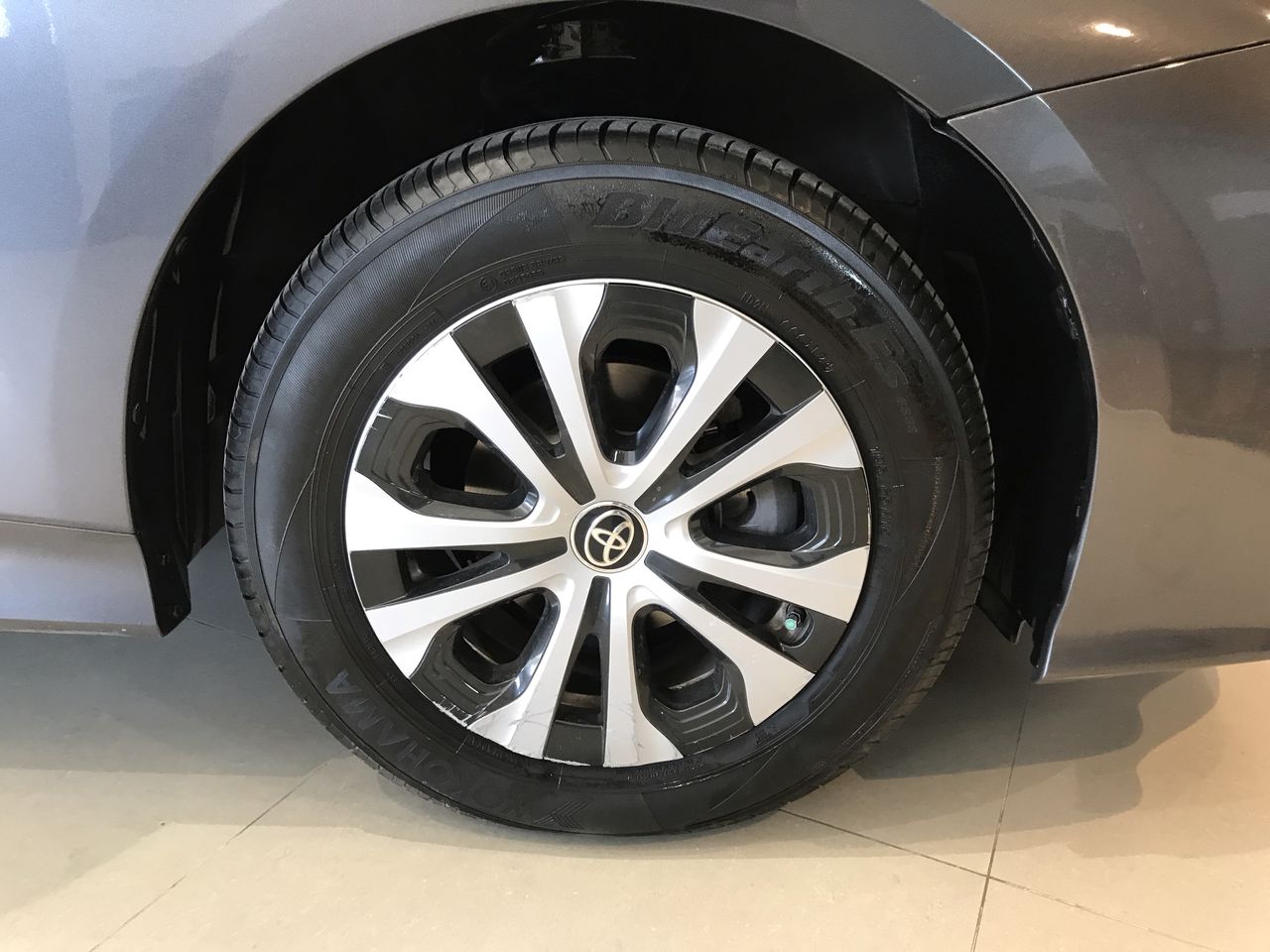 2020 Toyota PRIUS PREMIUM