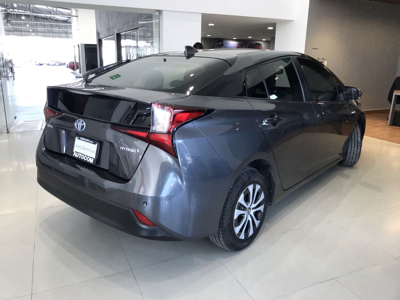 2020 Toyota PRIUS PREMIUM