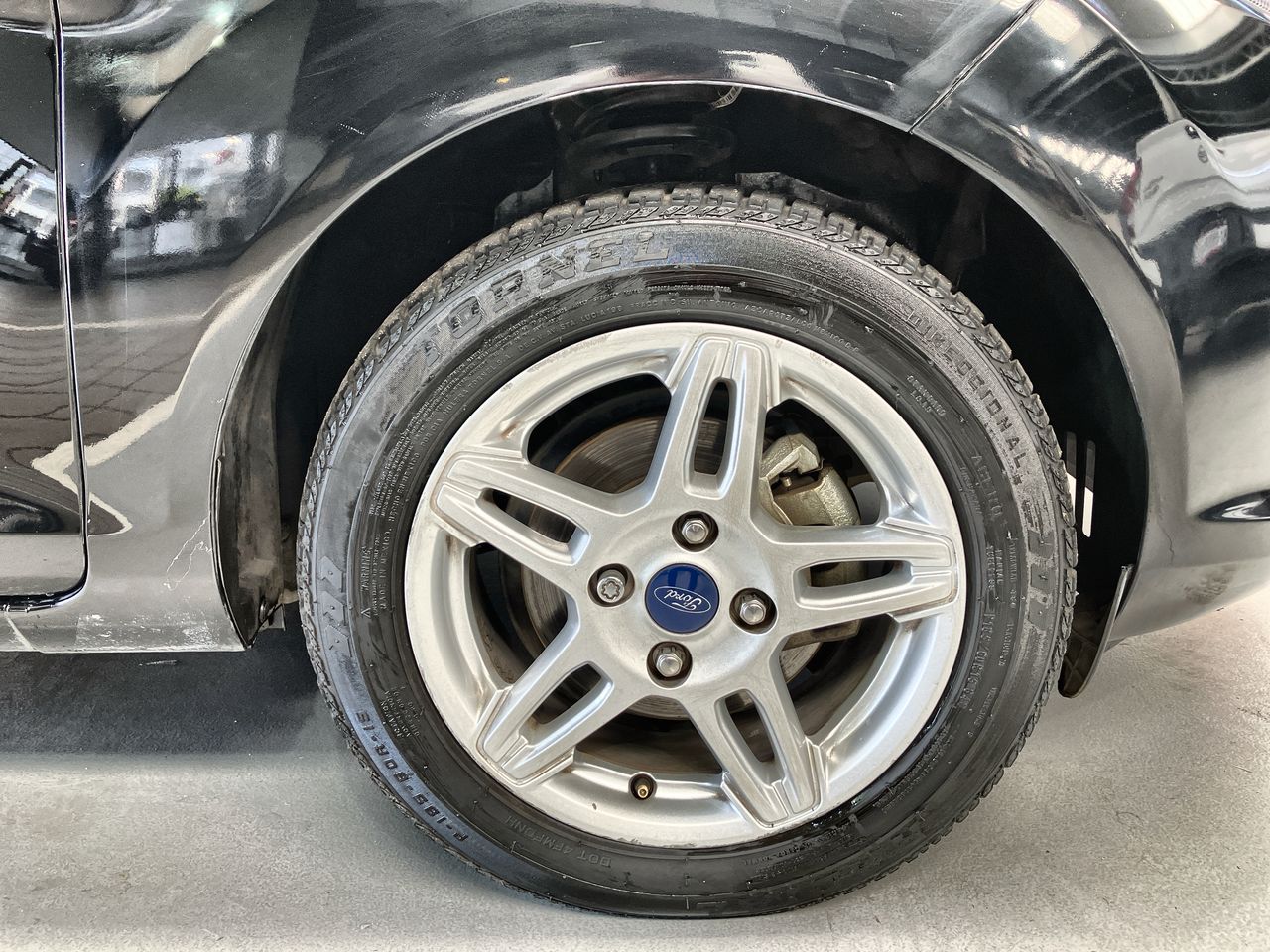 2017 Ford FIESTA SE AT 4 PTAS