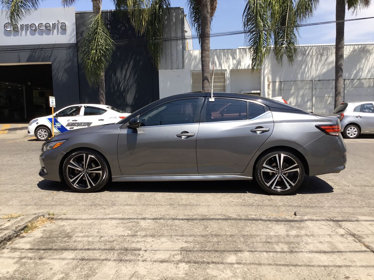 2021 Nissan SENTRA SR BITONO CVT 21