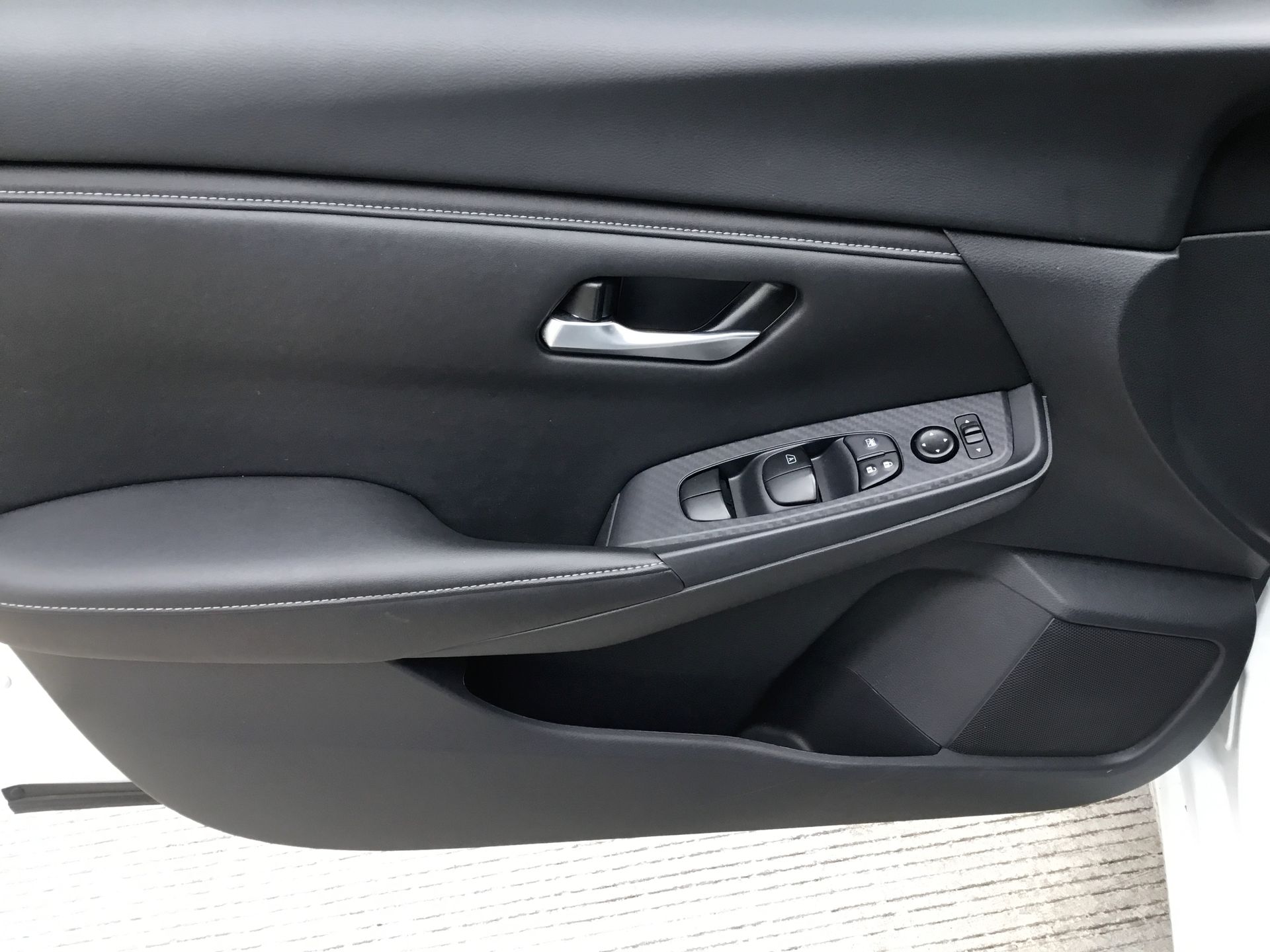 2025 Nissan SENTRA ADVANCE CVT 25