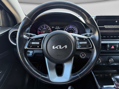 2022 Kia FORTE LX IVT