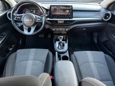 2022 Kia FORTE LX IVT