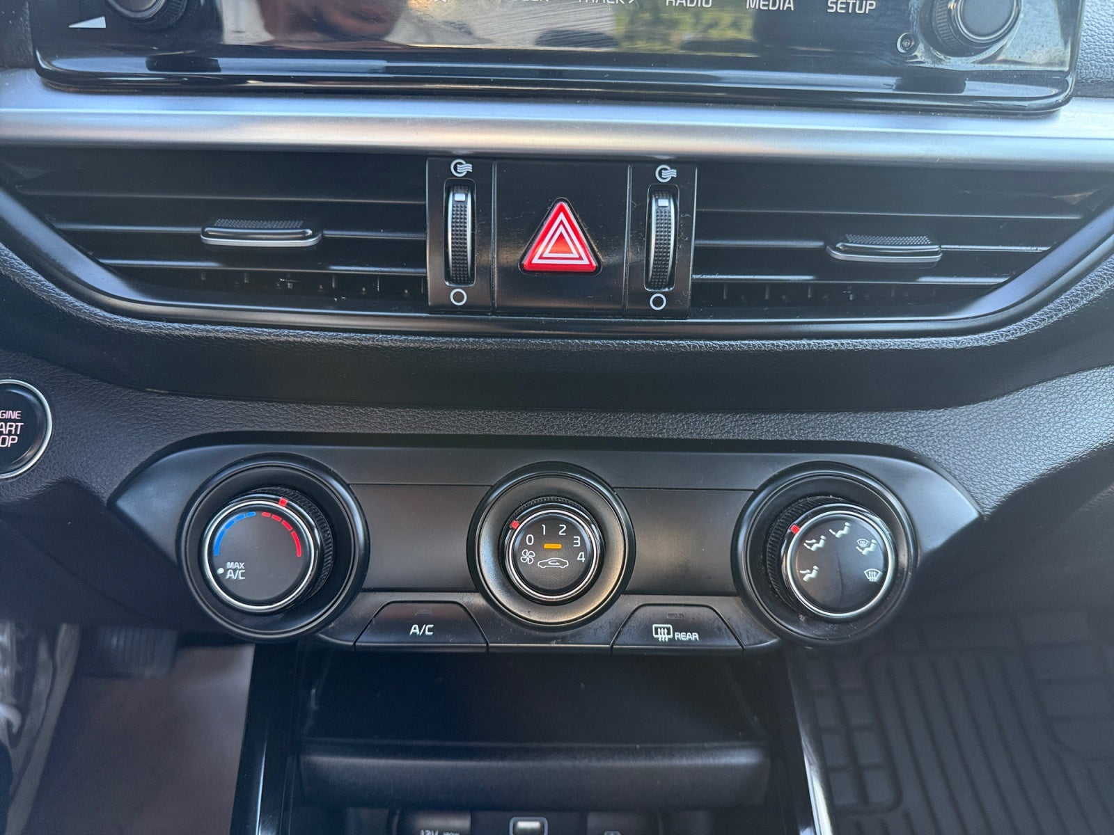 2022 Kia FORTE LX IVT