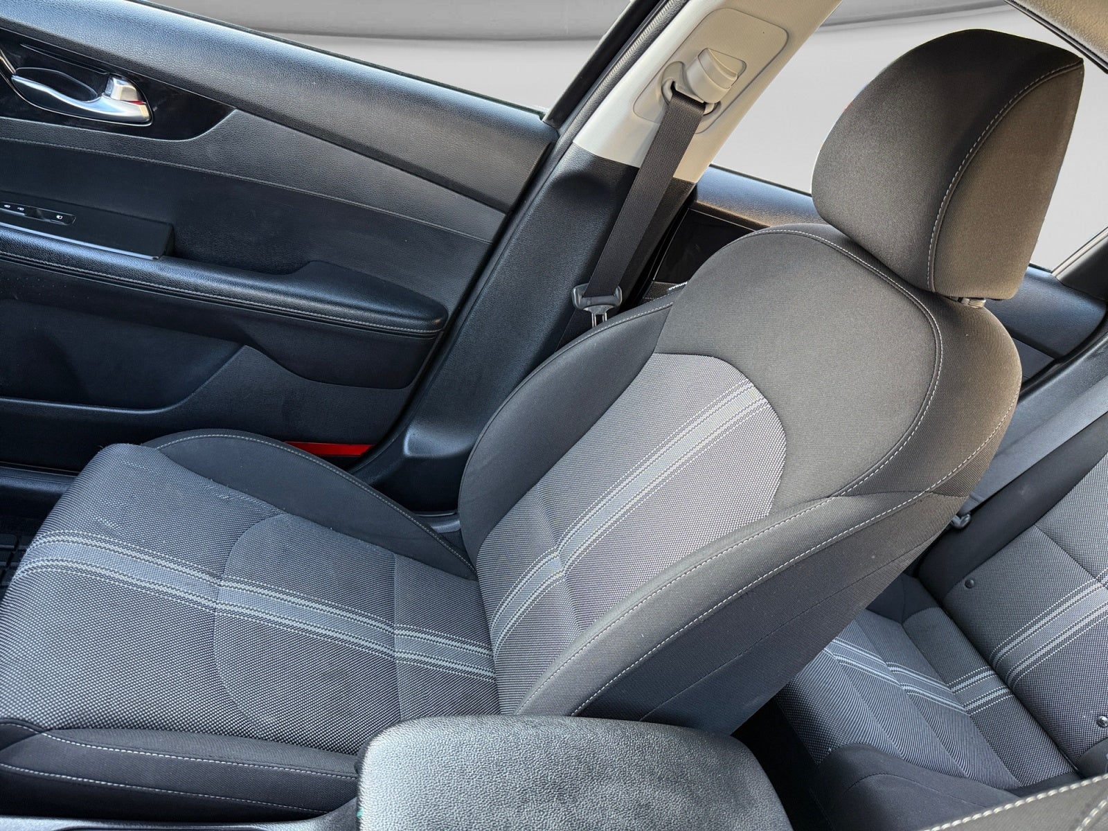 2022 Kia FORTE LX IVT