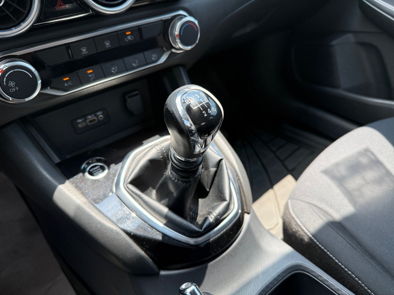 2022 Nissan SENTRA ADVANCE TM 22