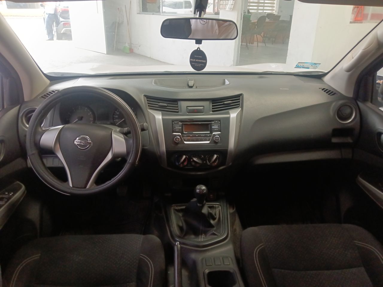 2020 Nissan NP300 NP300 DOBLE CABINA SE AC PAQ SEG