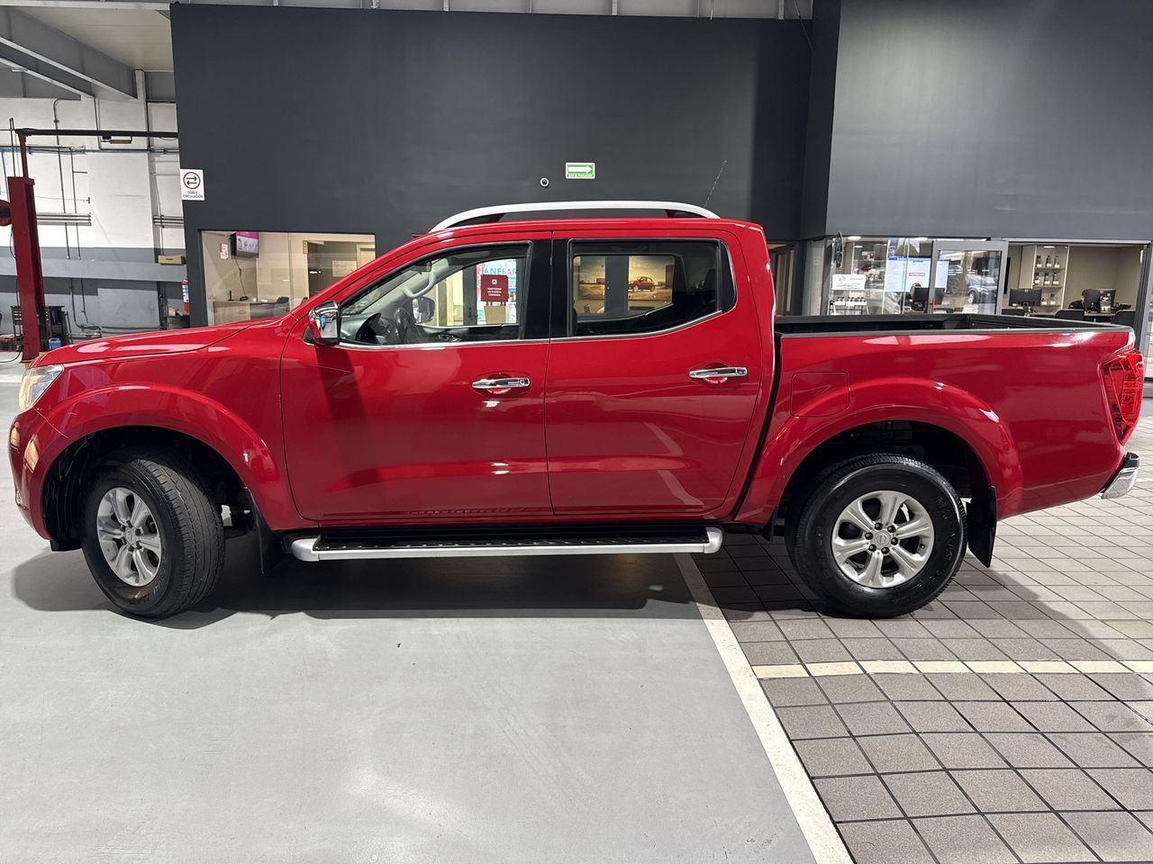 2020 Nissan FRONTIER LE TM AC