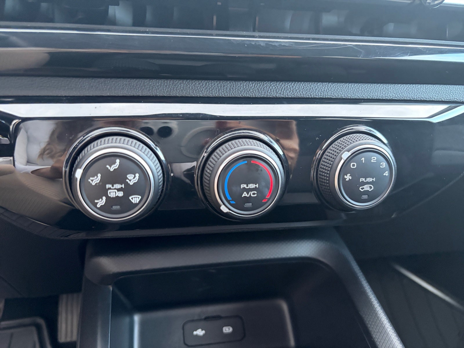 2025 Chevrolet AVEO LT B MANUAL