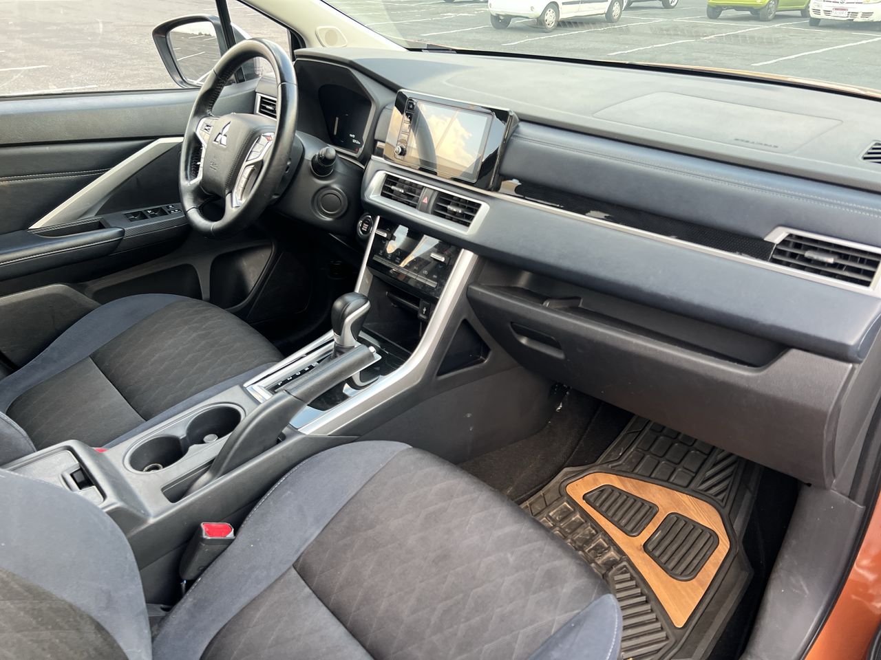 2024 Mitsubishi XPANDER CROSS