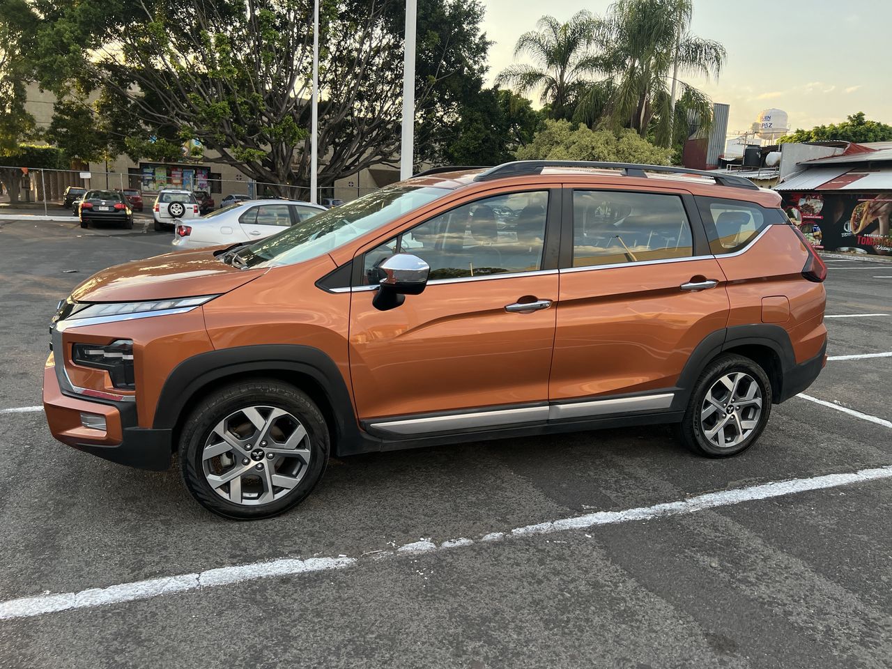 2024 Mitsubishi XPANDER CROSS