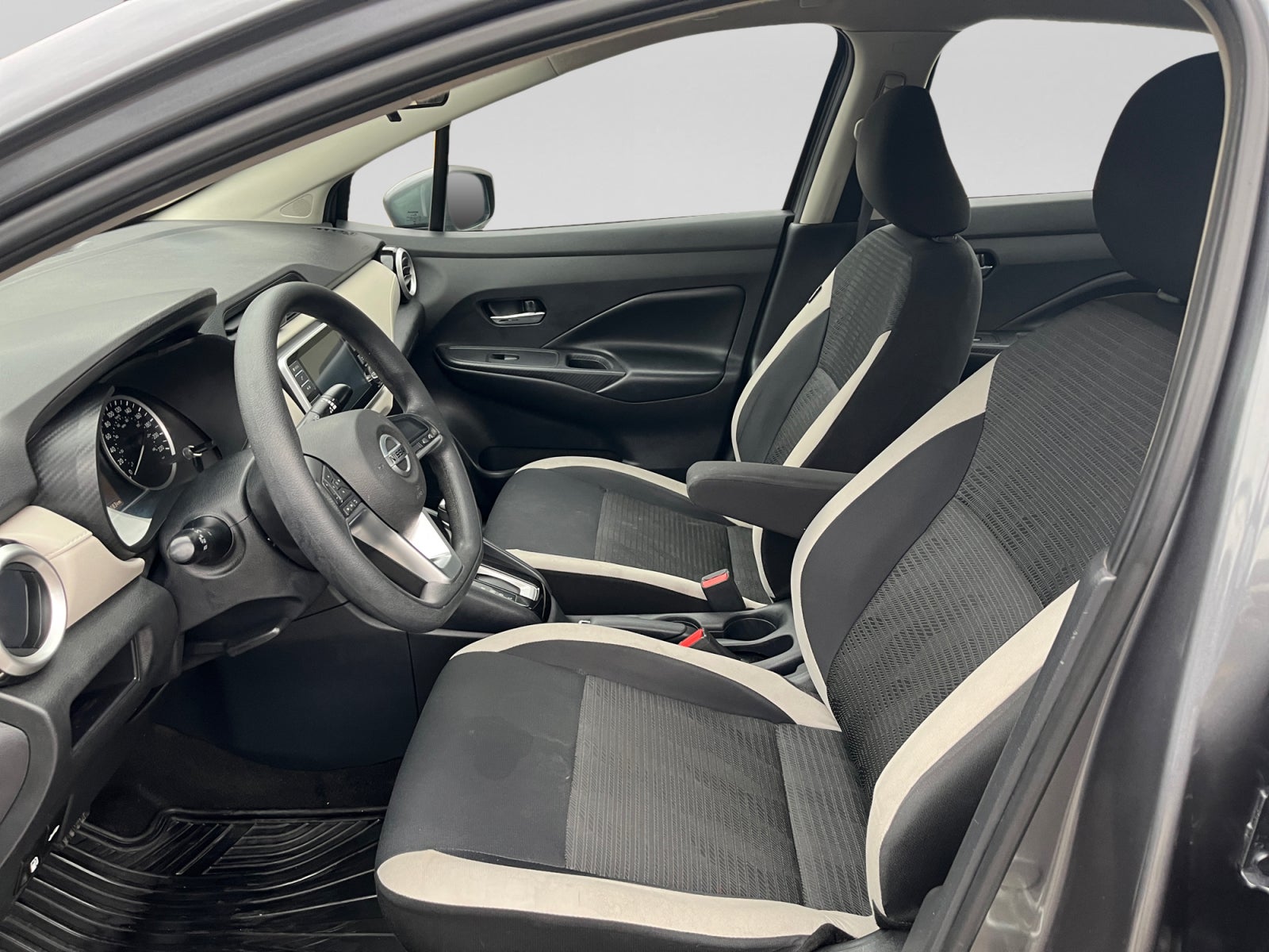 2020 Nissan VERSA ADVANCE CVT