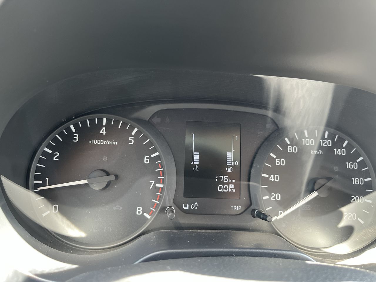 2020 Nissan FRONTIER DOBLE CABINA SE TM AC PAQ SEG 6VEL