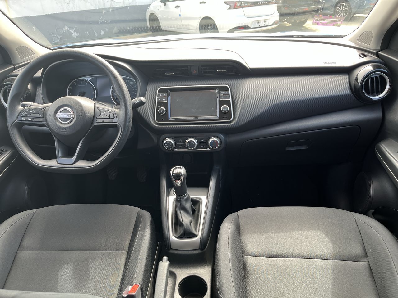 2024 Nissan KICKS ADVANCE 1.6 LTS MT 24