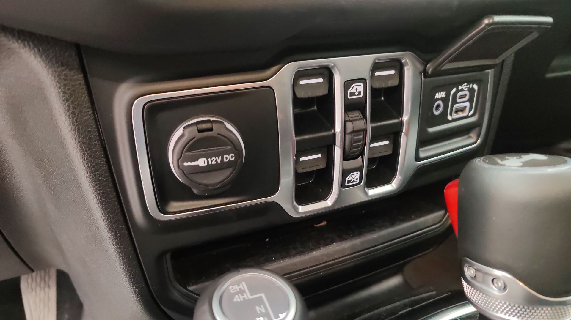 2025 Jeep WRANGLER UNLIMITED SAHARA PHEV TURBO 4XE