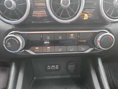 2023 Nissan SENTRA SR CVT 23