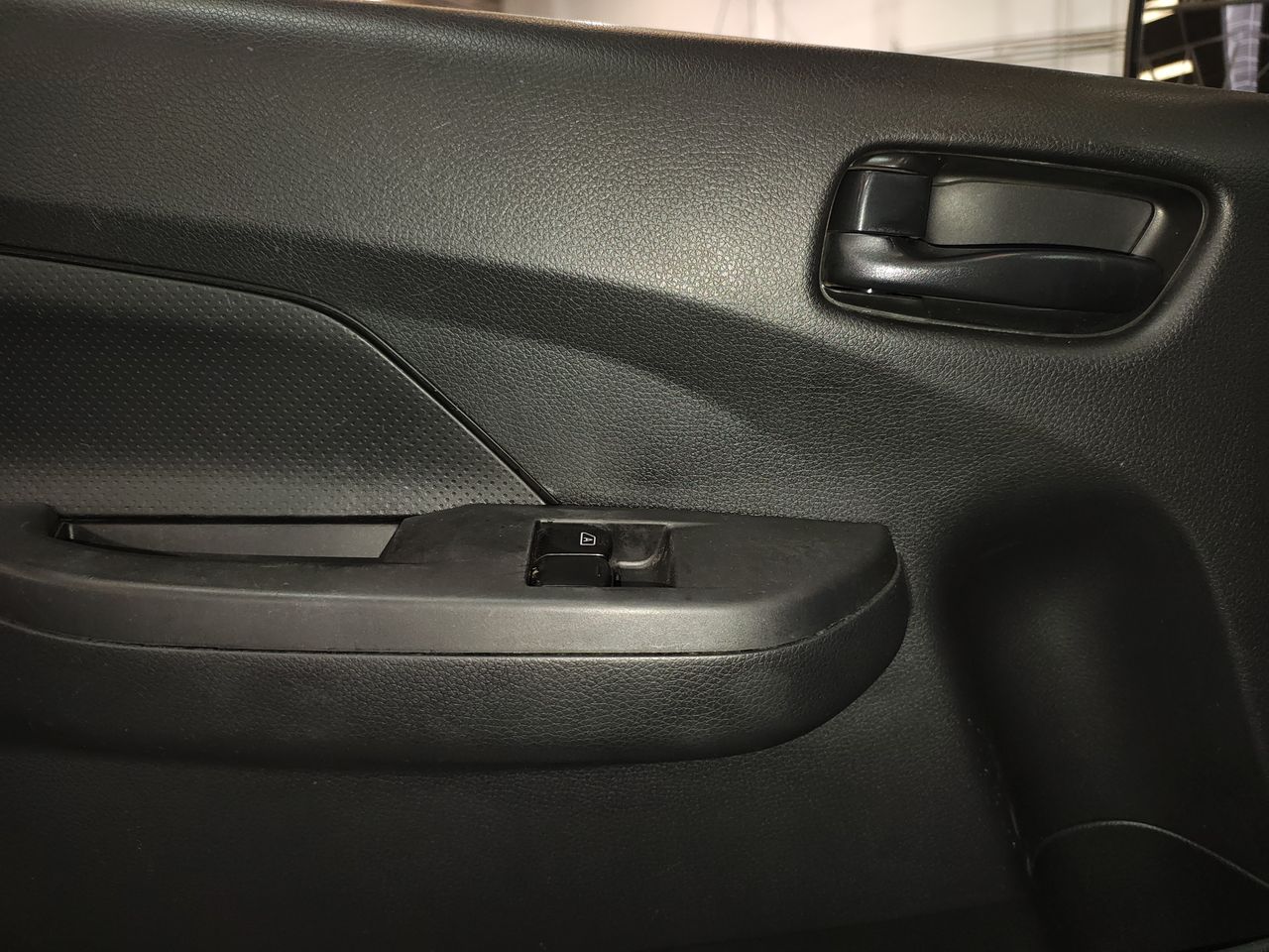 2024 Nissan NV350 PANEL AMPLIA AA 24