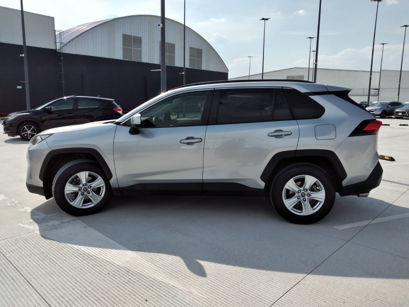 2019 Toyota RAV4 2.5 XLE AWD AT