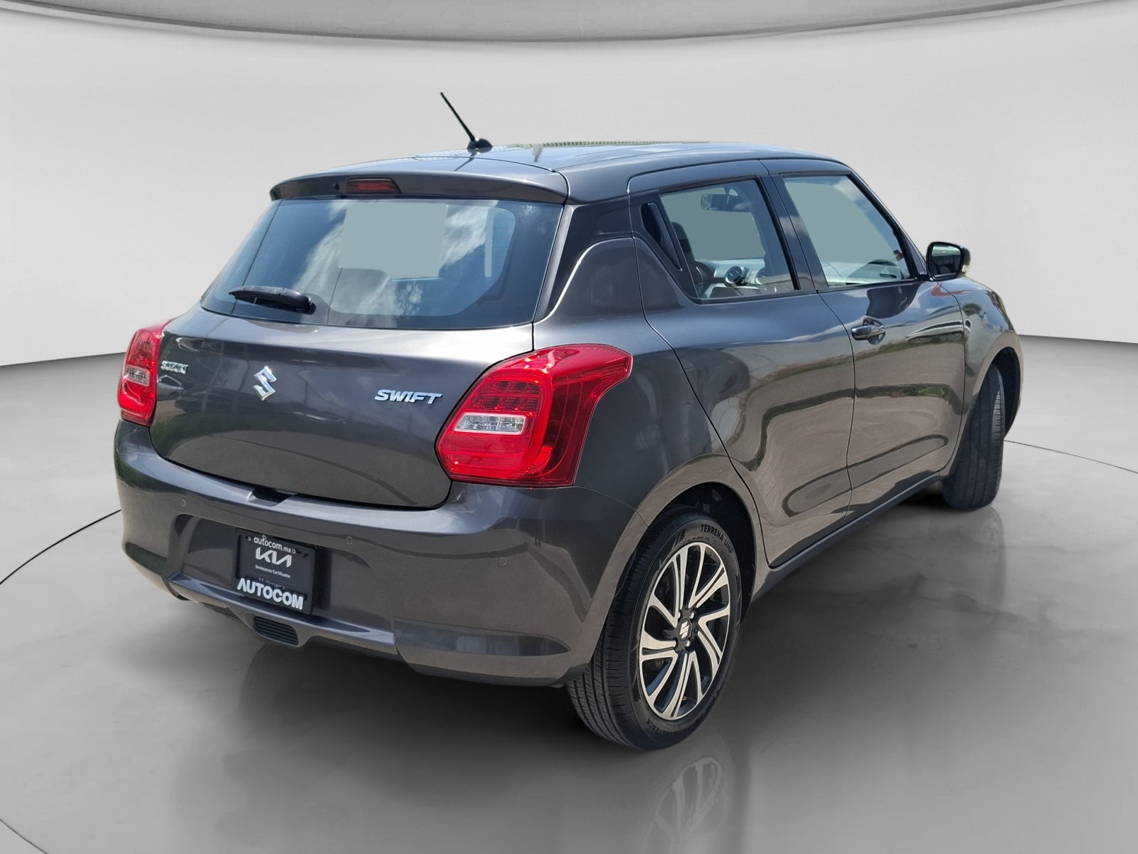 2022 SUZUKI SWIFT GLE TM