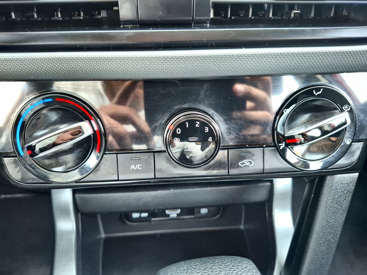 2022 Kia SELTOS EX TA