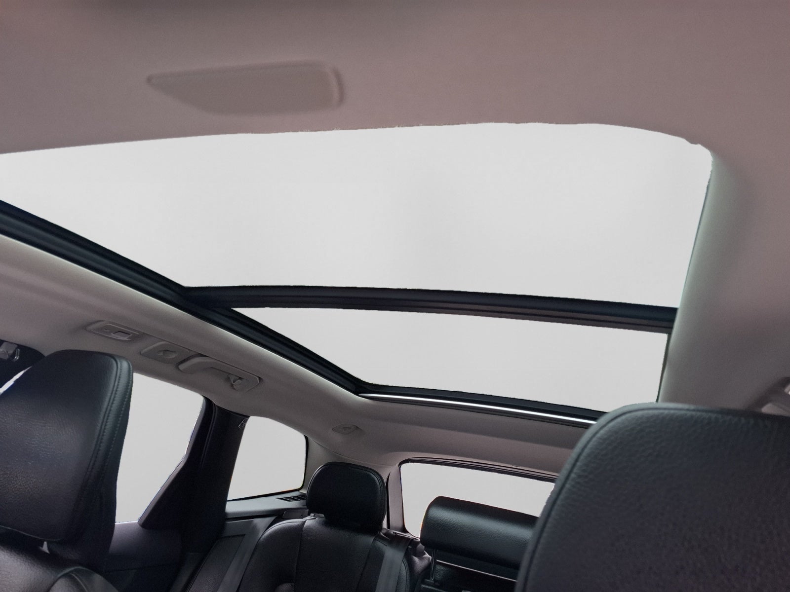 2022 Volvo XC60 MOMENTUM B5 AWD