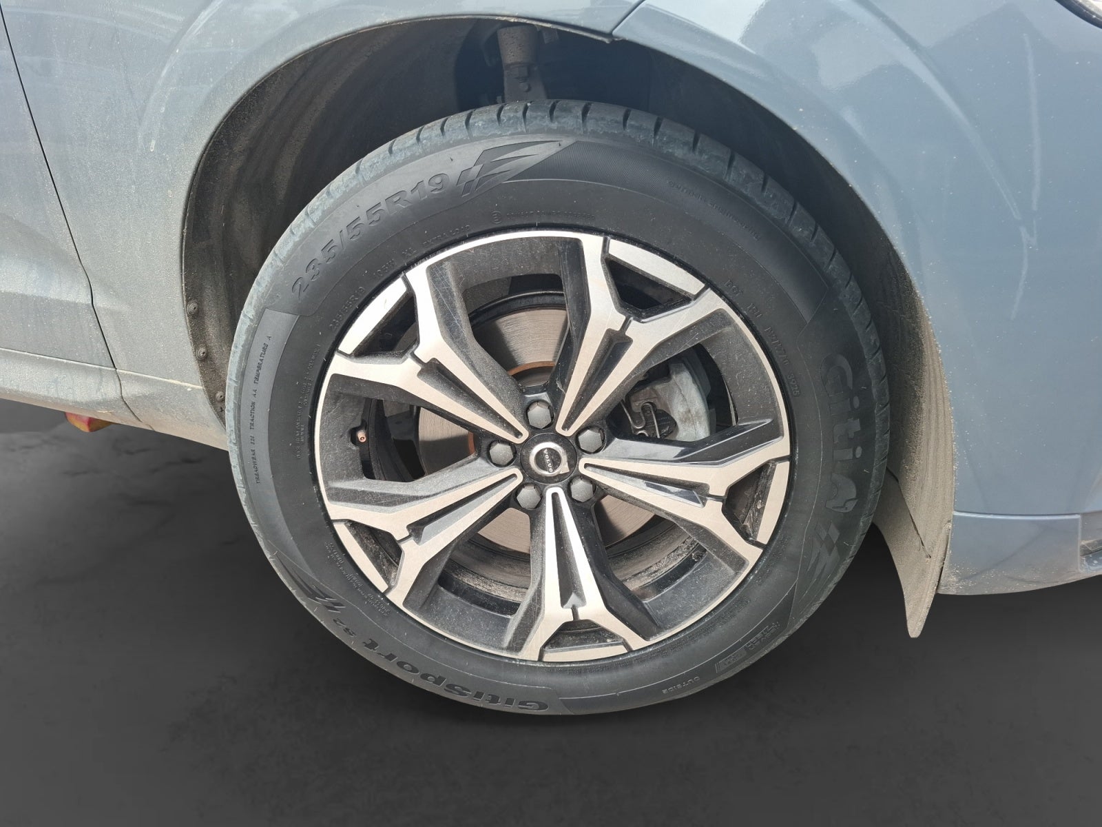 2022 Volvo XC60 MOMENTUM B5 AWD