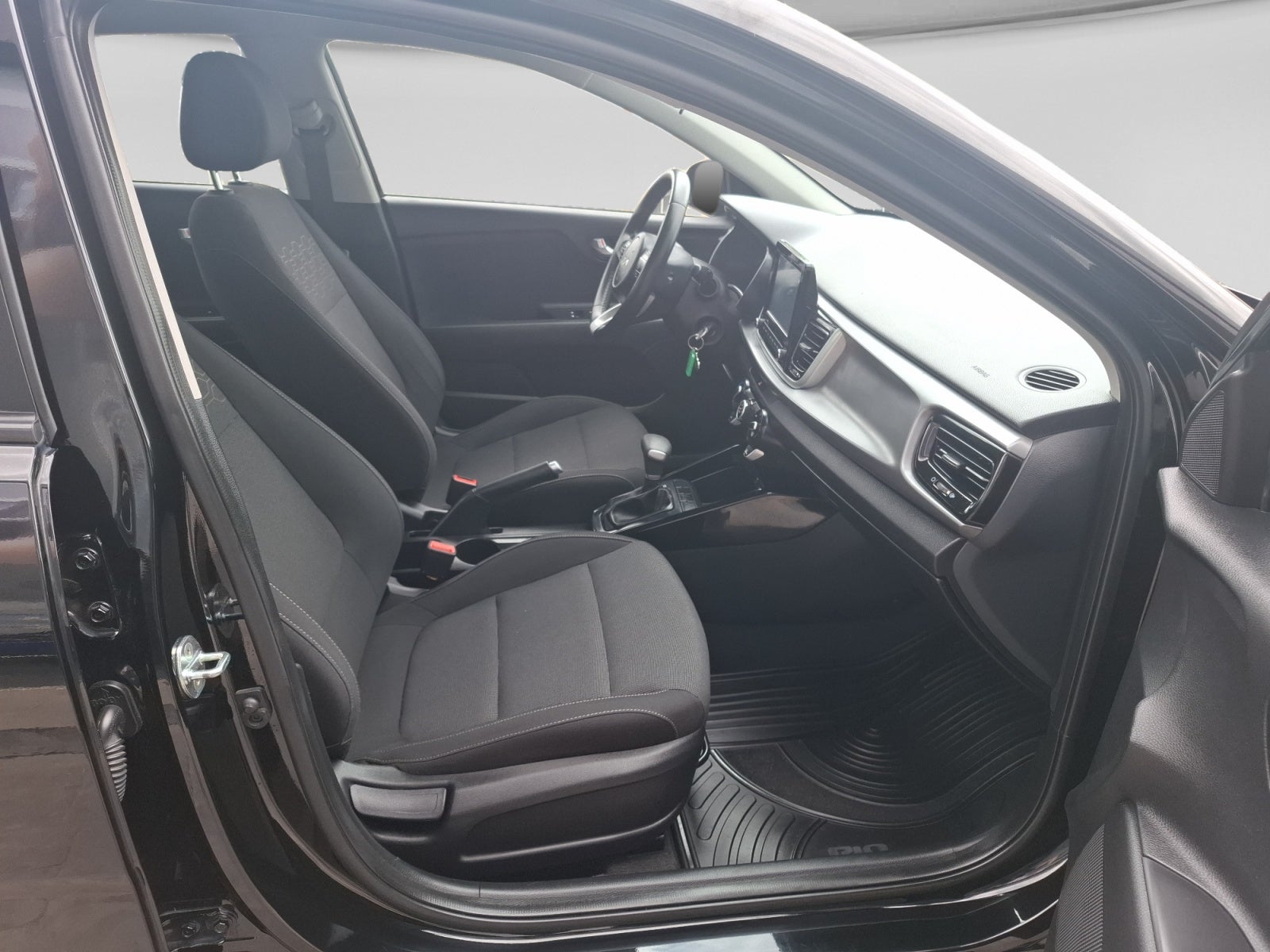 2023 Kia RIO LX TA