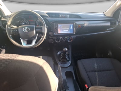 2023 Toyota HILUX D-CAB BASE